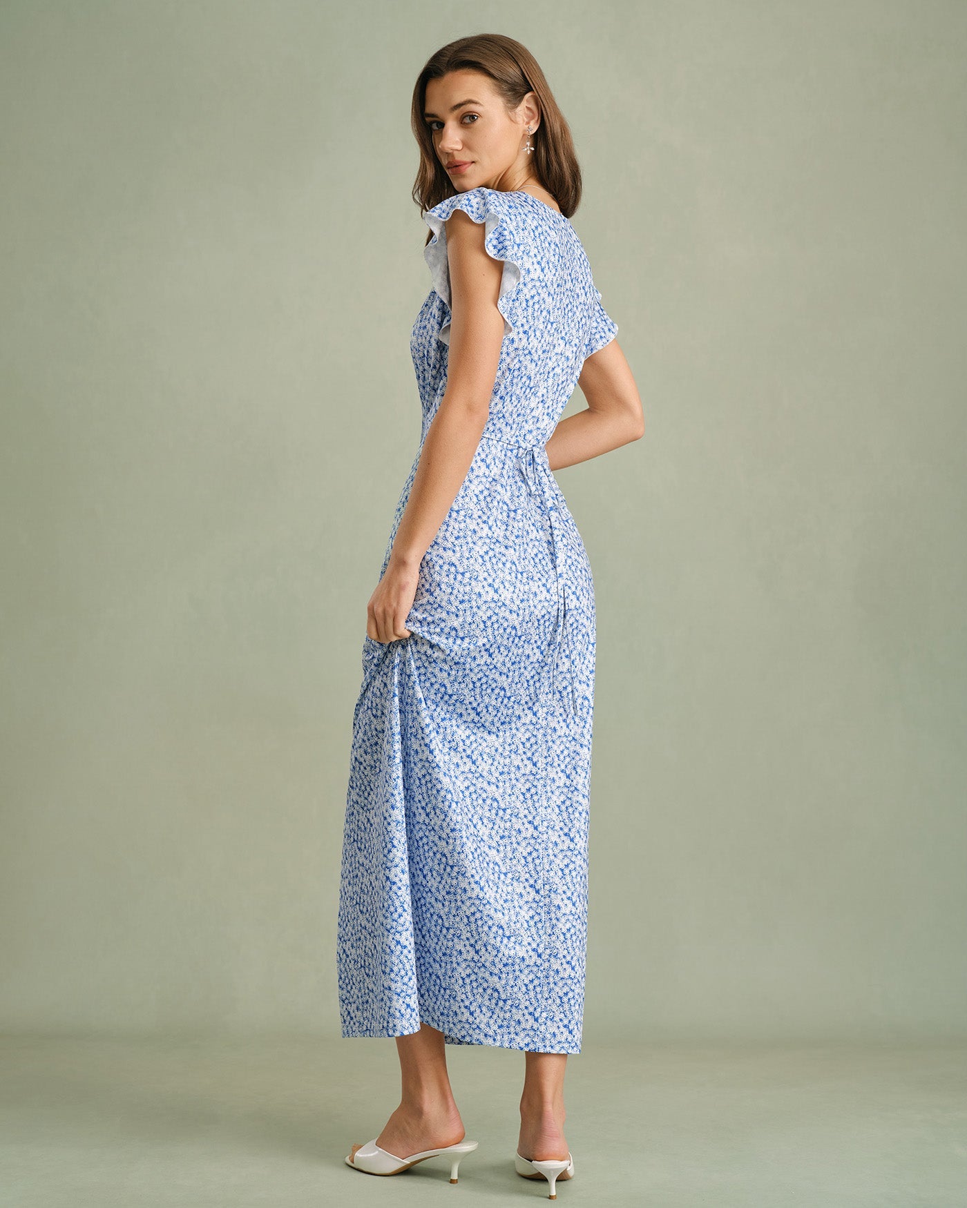 Blaues Maxikleid mit V-Ausschnitt und Blumenmuster zum Binden
