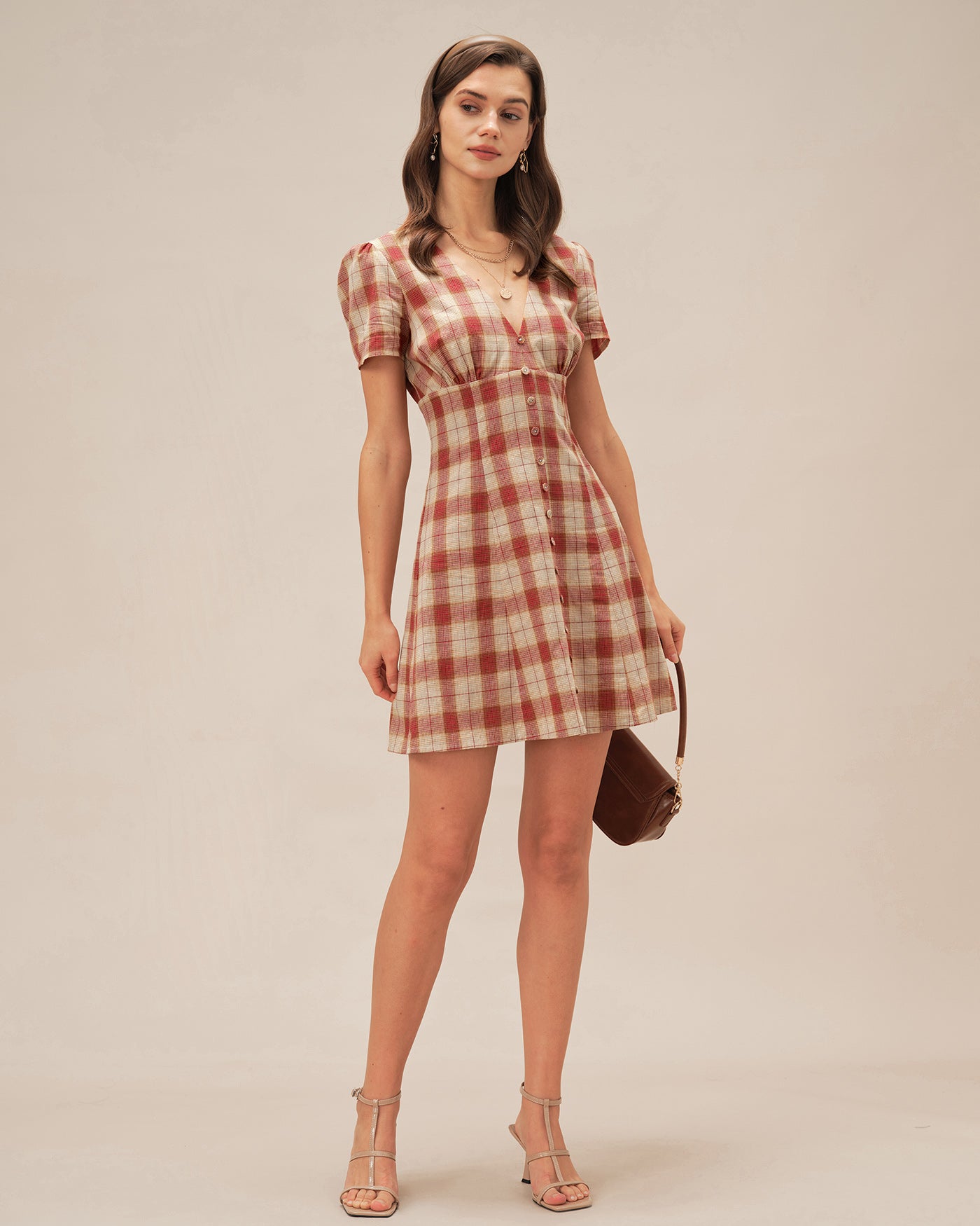 Rotkariertes Mini-Kleid mit V-Ausschnitt