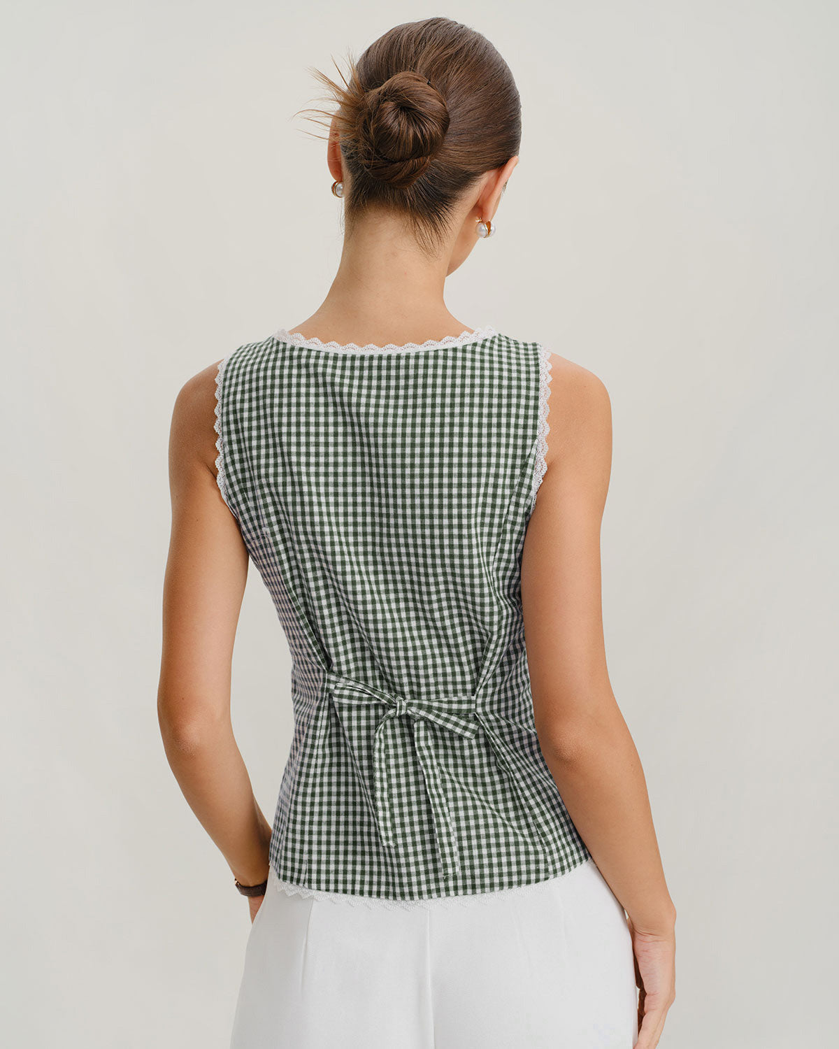 Grünes Neckholder-Tanktop mit Karomuster