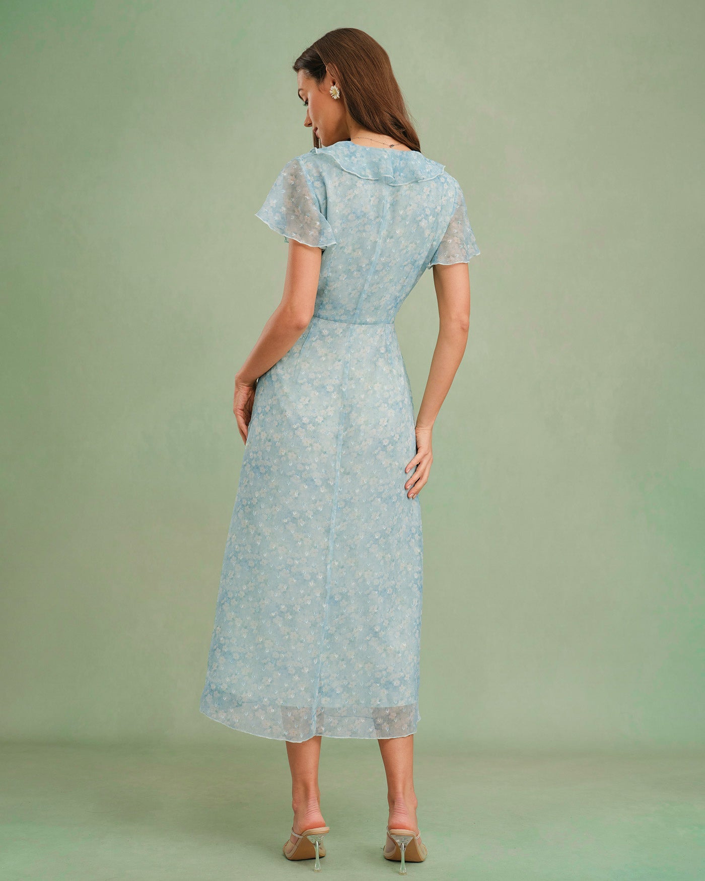 Blaues V-Ausschnitt-Midikleid mit Blumenmuster und Rüschen