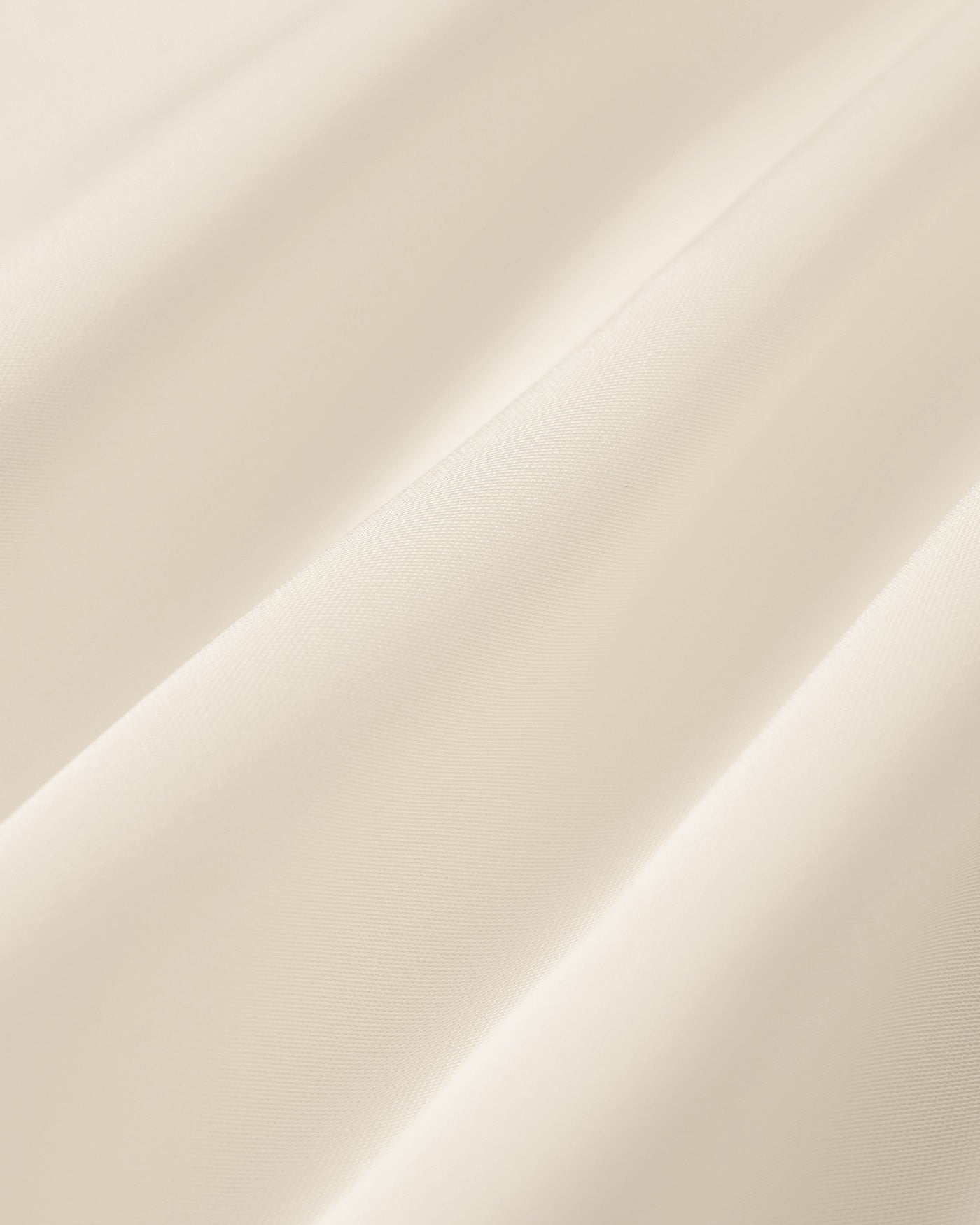 Apricotfarbenes Mini-Kleid mit U-Boot-Ausschnitt und Perlen