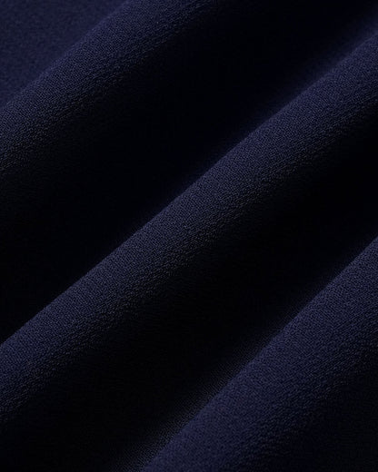 Blaues Minikleid mit Fledermausärmeln