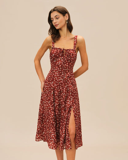 Weinrotes geblümtes Slip-Midikleid