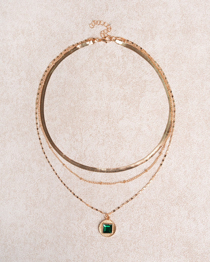 Damenkette im Lagenlook