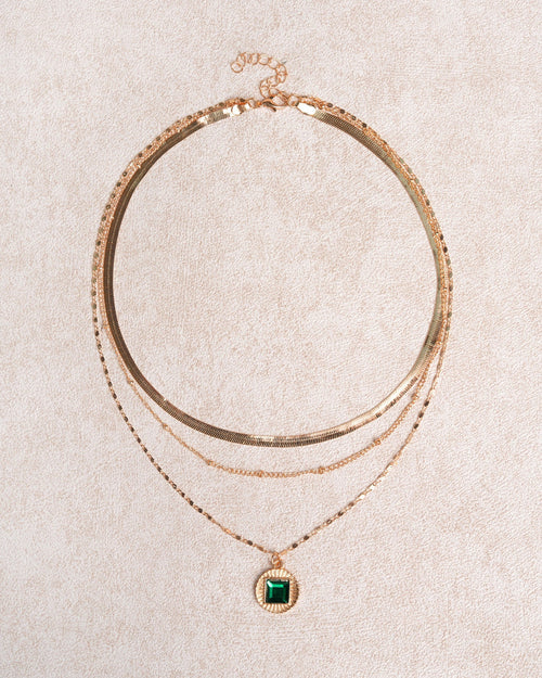 Damenkette im Lagenlook