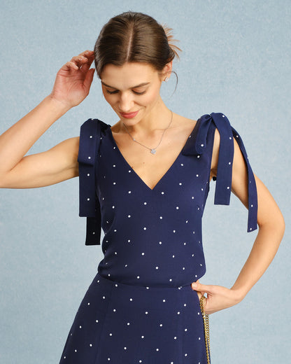 Marineblaues gepunktetes Camisole-Top mit V-Ausschnitt
