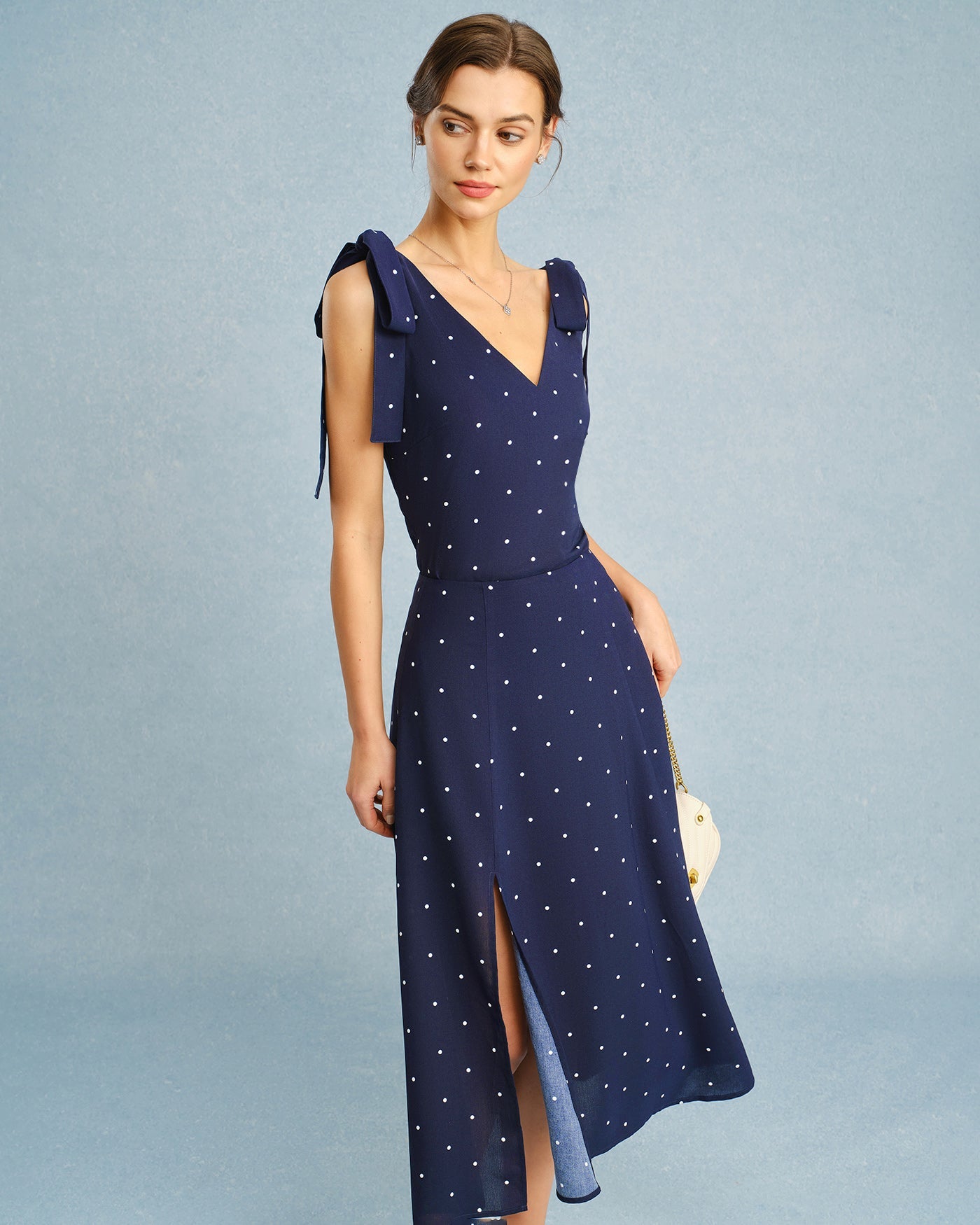 Marineblaues gepunktetes Camisole-Top mit V-Ausschnitt