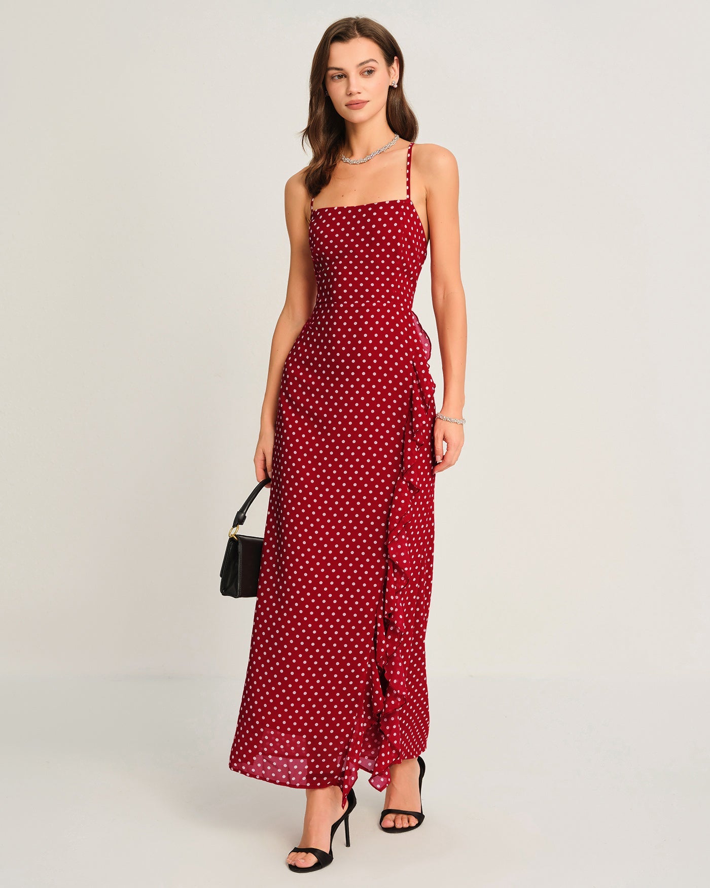 Rotes gepunktetes Slip-Maxikleid