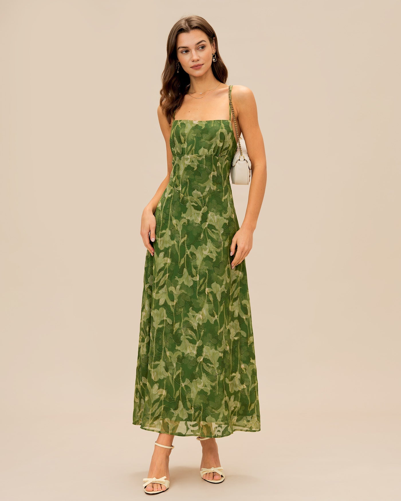 Grünes florales X-Kreuz-Maxikleid mit Spaghettiträgern