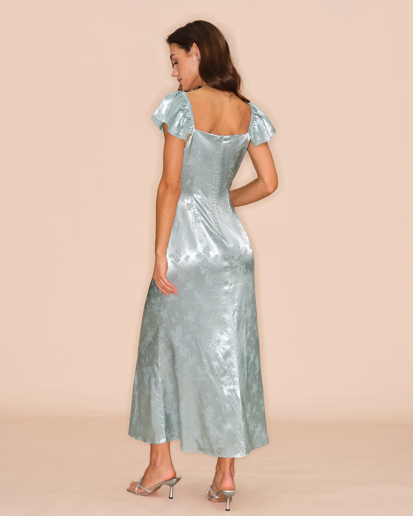 Grünes geblümtes Maxikleid mit Herzausschnitt