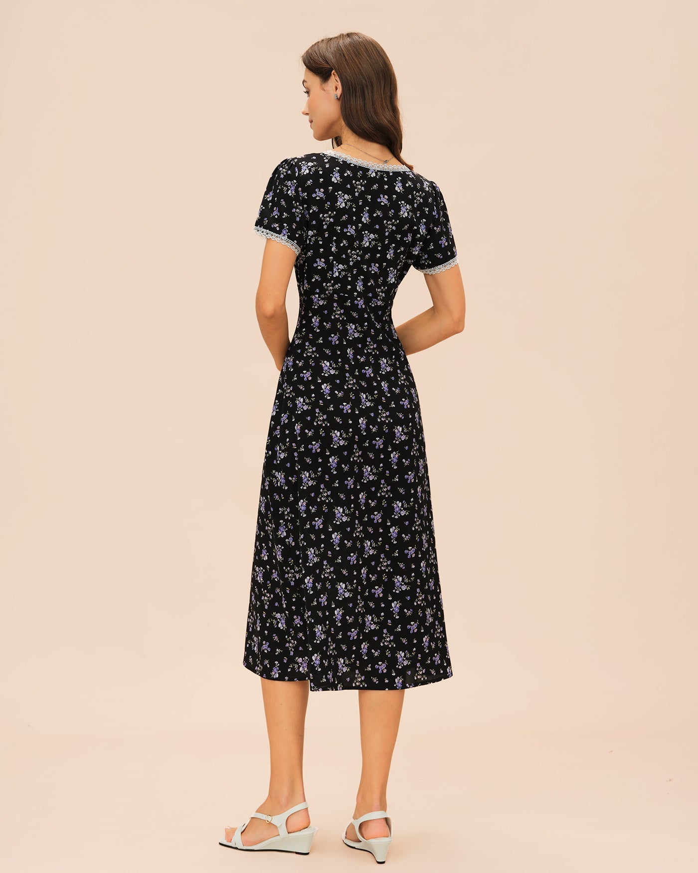 Schwarzes V-Ausschnitt Spitzen-Midikleid mit Blumenmuster
