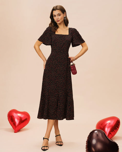 Schwarzes Midi-Kleid mit eckigem Ausschnitt, Schmetterlingsärmeln und Blumenmuster