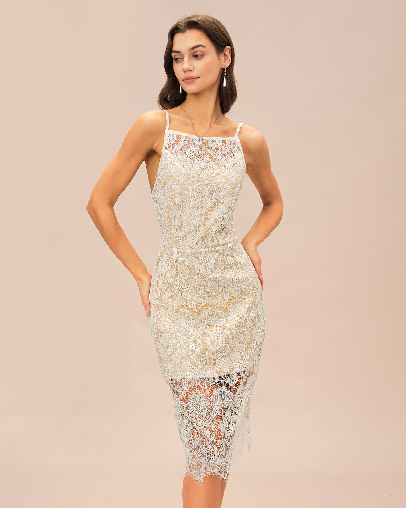 Off-weißes, strukturiertes Midikleid mit Blumenmuster