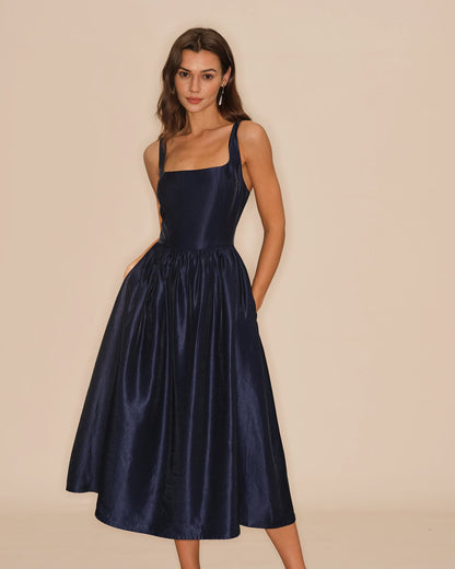 Blaues A-Linien-Midikleid