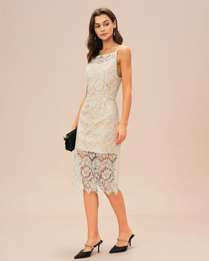 Off-weißes, strukturiertes Midikleid mit Blumenmuster