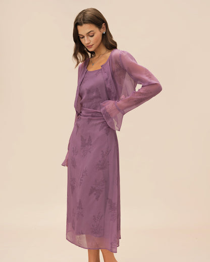 Lila geblümtes gerafftes Slip-Midikleid