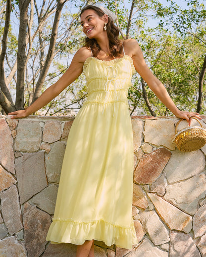 Gelbes Midi-Kleid mit Herz-Ausschnitt und Rüschen