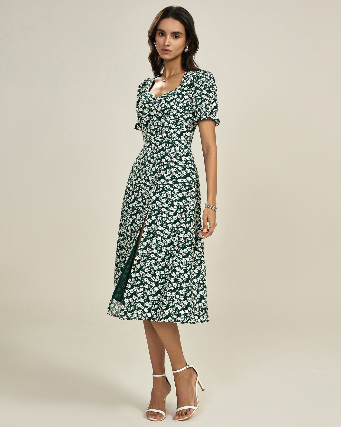 Grünes Blumen-Midi-Kleid mit V-Ausschnitt