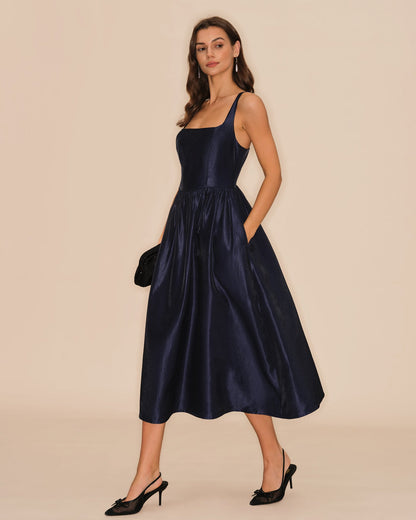 Blaues A-Linien-Midikleid