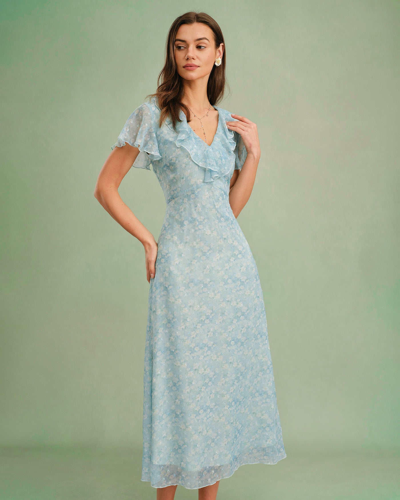 Blaues V-Ausschnitt-Midikleid mit Blumenmuster und Rüschen