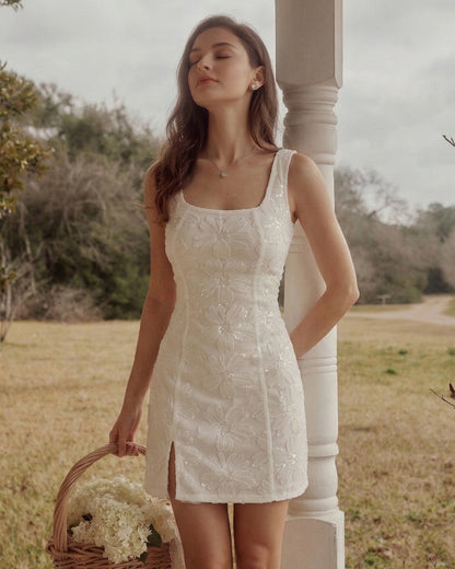 Beiges Pailletten-Minikleid mit Blumenmuster