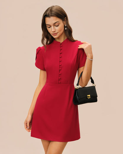 Rotes Minikleid mit Blumenärmeln