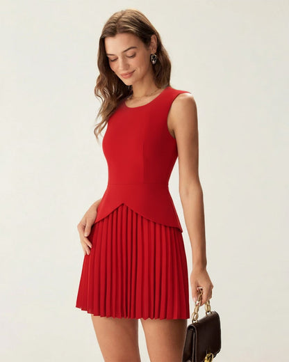 Rotes gerafftes Minikleid