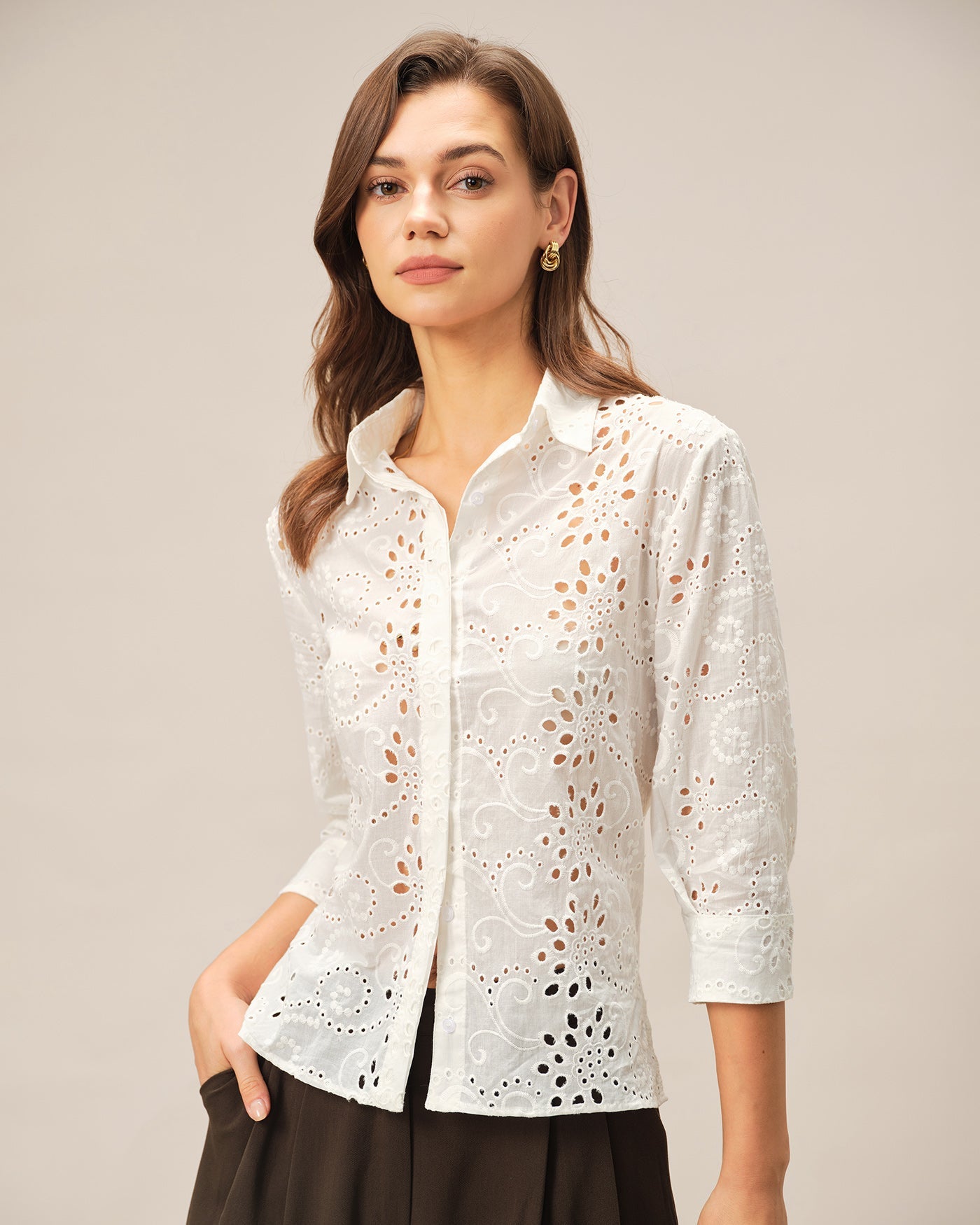 Hemd mit Blumenmuster und strukturiertem Kragen in Off-White
