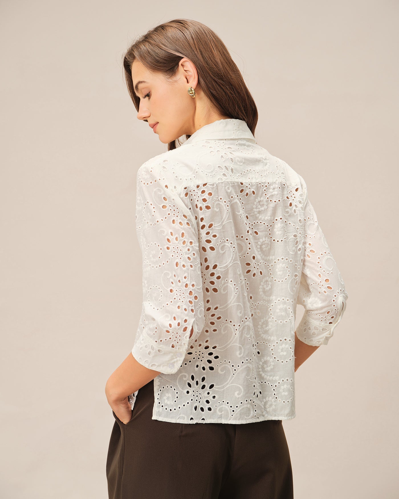 Hemd mit Blumenmuster und strukturiertem Kragen in Off-White
