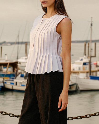Weißes, gerafftes Tanktop mit Rundhalsausschnitt