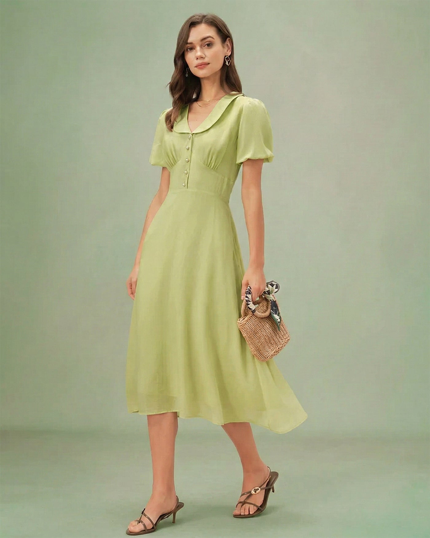 Grünes Midi-Kleid mit Hemdkragen