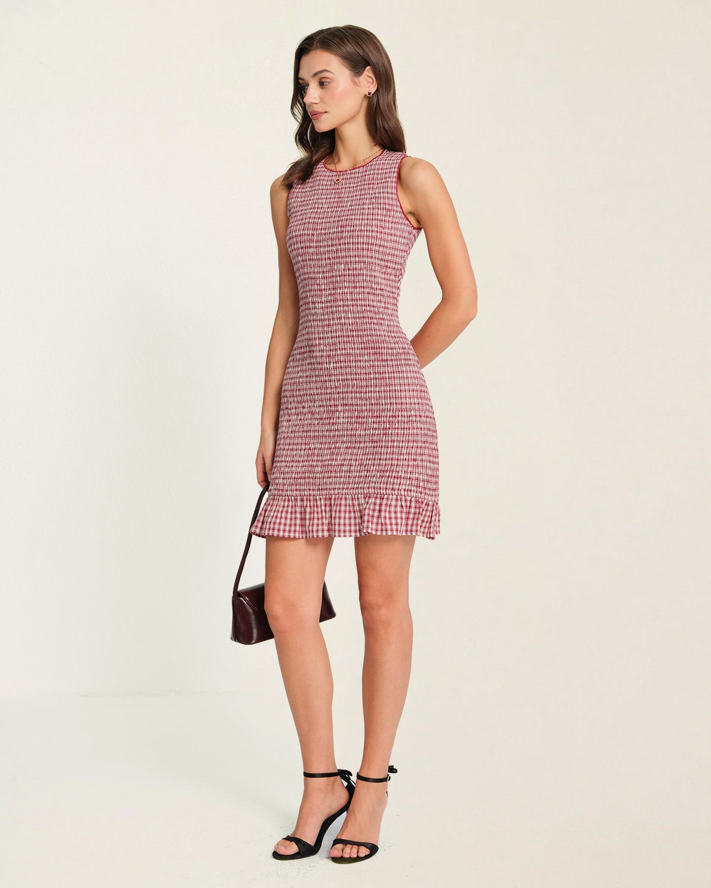 Rotes kariertes Mini-Rüschenkleid